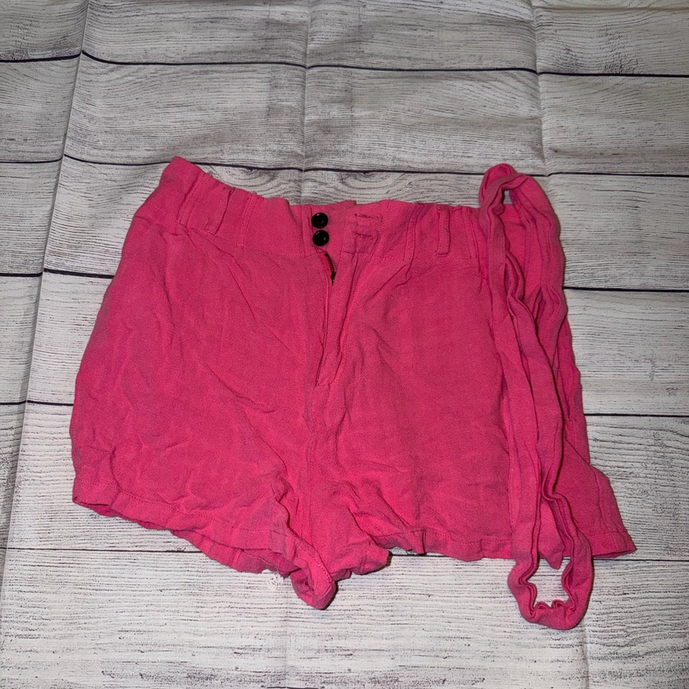Women's Pink Lily Tie Front Shorts